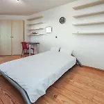 Amazing In With Wifi Oostende