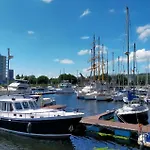 Amazing In With Wifi Apartment