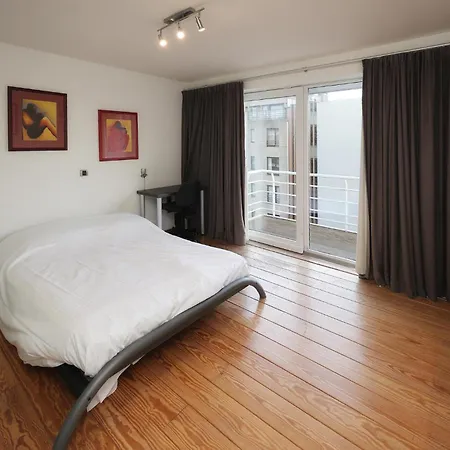 Amazing In With Wifi Oostende